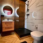 Stacja Fabryczna Apartment *