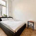 Stacja Fabryczna Apartment Lodz