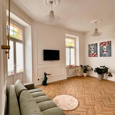 Stacja Fabryczna Apartmán Lodž